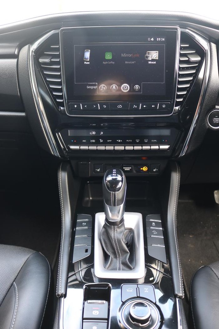 2023 Isuzu MU-X LS-T