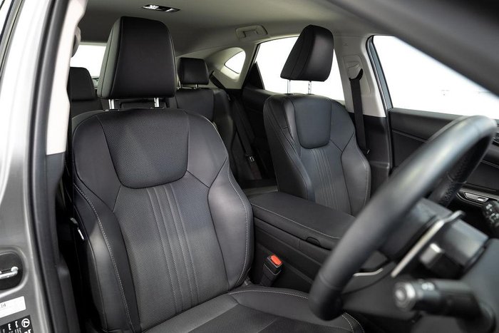 2025 Lexus NX 350h Luxury