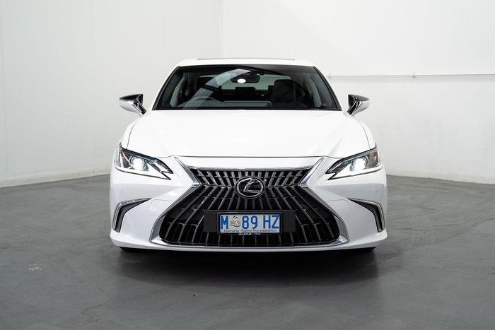 2023 Lexus ES 300h Luxury