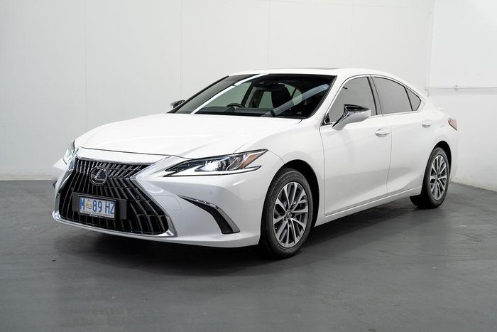 2023 Lexus ES 300h Luxury