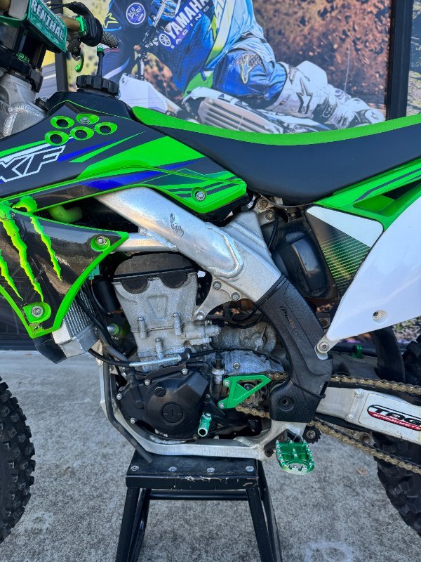 2010 Kawasaki KX450F Green