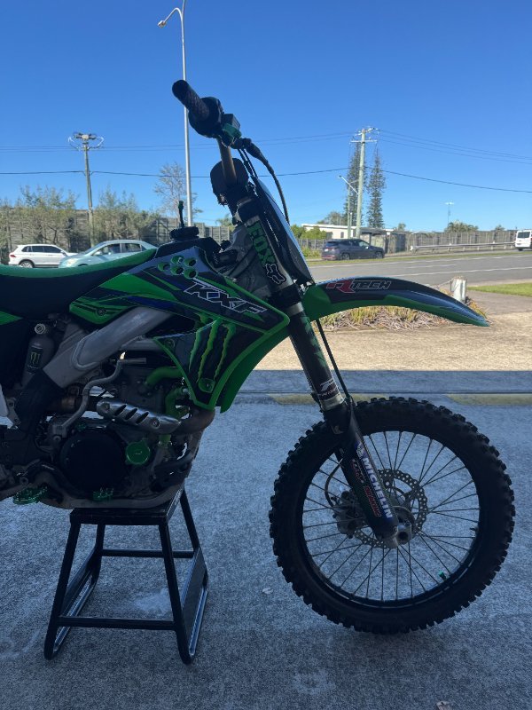2010 Kawasaki KX450F Green