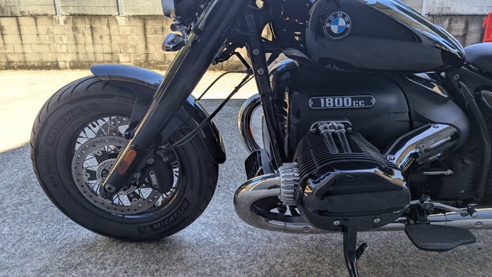 2023 BMW Motorrad R 18 CLASSIC Black
