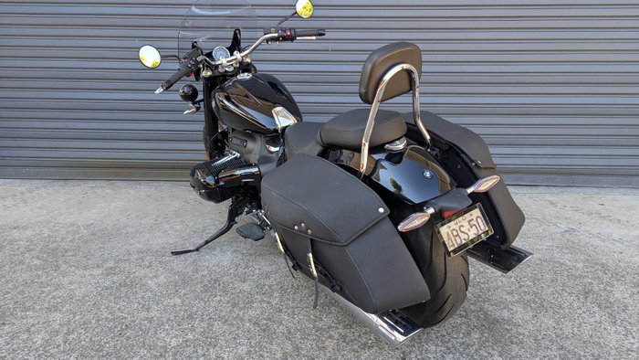 2023 BMW Motorrad R 18 CLASSIC Black