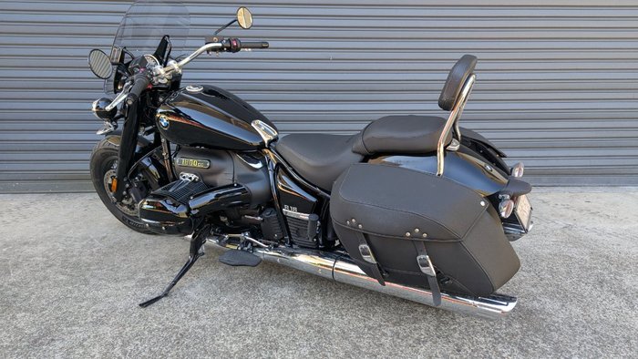 2023 BMW Motorrad R 18 CLASSIC Black