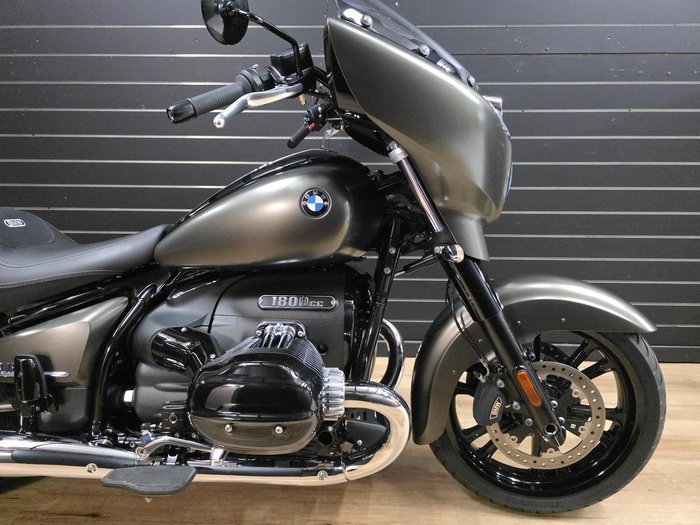 2024 BMW Motorrad R 18 B Bronze