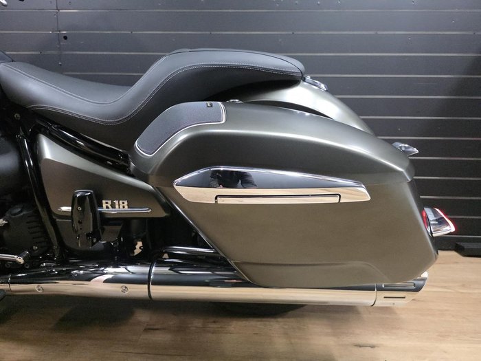2024 BMW Motorrad R 18 B Bronze