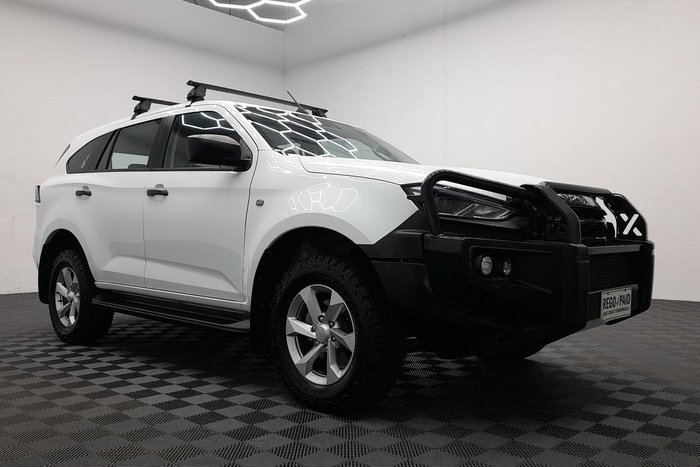 2022 Isuzu MU-X LS-M
