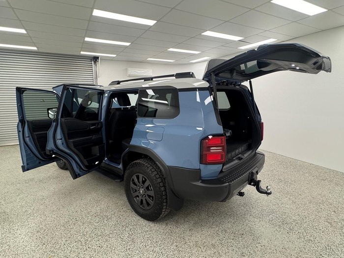 2025 Toyota Landcruiser Prado Altitude GDJ251R 4X4 Dual Range Ningaloo Blue/Grey Roof