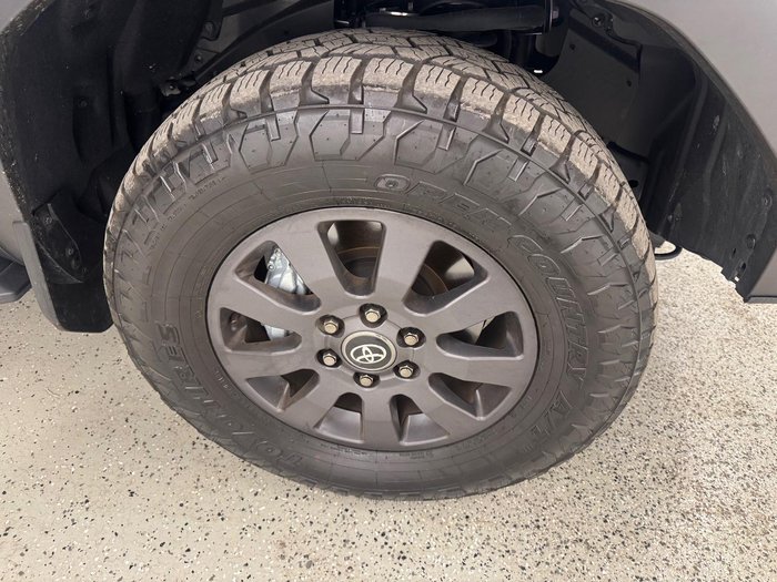 2025 Toyota Landcruiser Prado Altitude GDJ251R 4X4 Dual Range Ningaloo Blue/Grey Roof