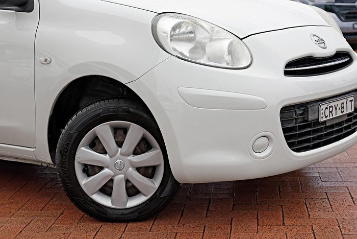2013 Nissan Micra ST