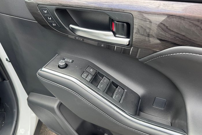2025 Toyota Kluger Grande AXUH78R 4X4 On Demand Frosted White