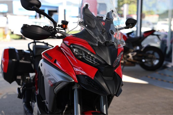 2025 Ducati Multistrada V4S Multistrada Red