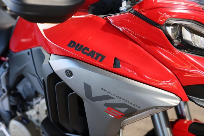 2025 Ducati Multistrada V4S Multistrada Red