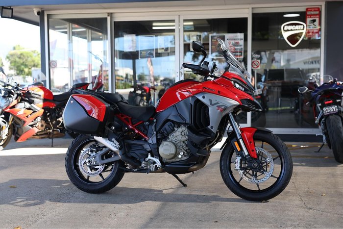 2025 Ducati Multistrada V4S Multistrada Red