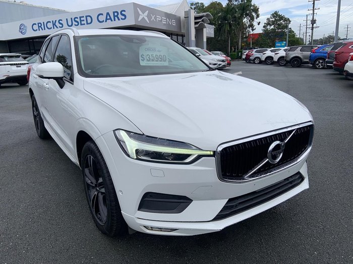 2020 Volvo XC60 D4 Momentum