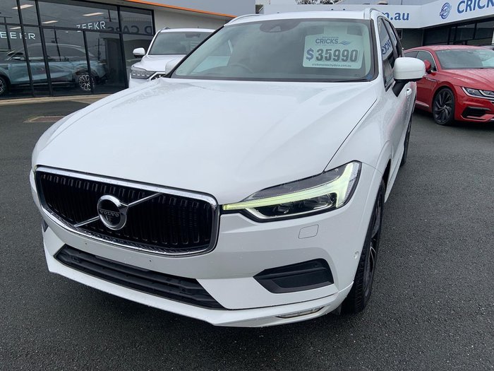 2020 Volvo XC60 D4 Momentum