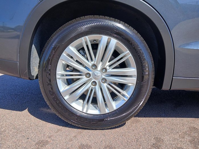 2023 Mitsubishi Outlander ES