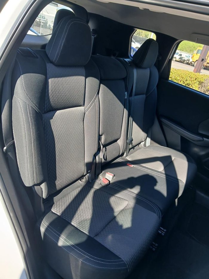 2023 Mitsubishi Outlander ES