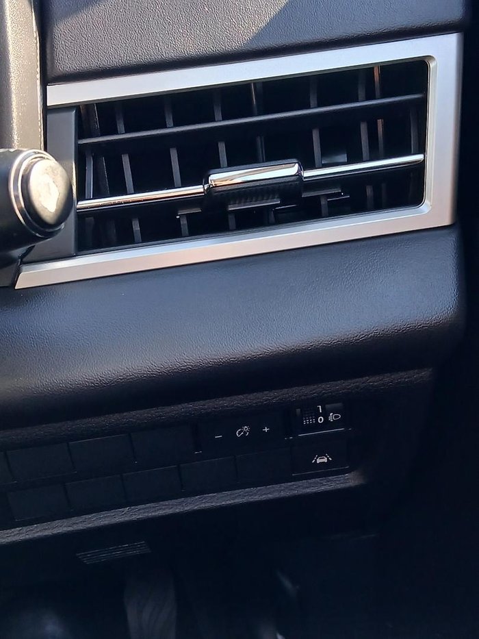 2023 Mitsubishi Outlander ES