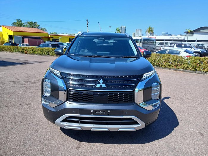 2023 Mitsubishi Outlander ES