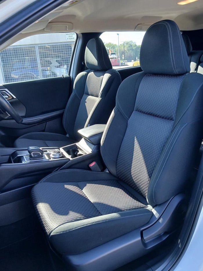 2023 Mitsubishi Outlander ES