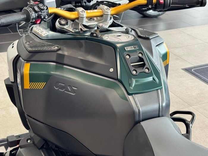 2026 BMW Motorrad R 1300 GS Adventure Option 719 R 1300 Green