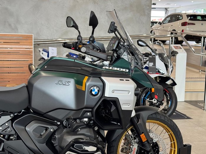 2026 BMW Motorrad R 1300 GS Adventure Option 719 R 1300 Green