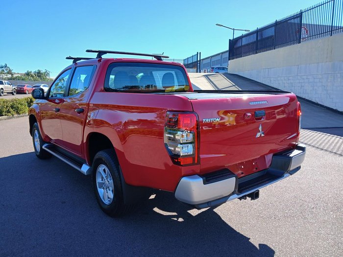 2022 Mitsubishi Triton GLX+