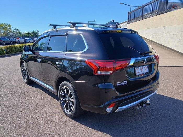 2017 Mitsubishi Outlander PHEV Exceed