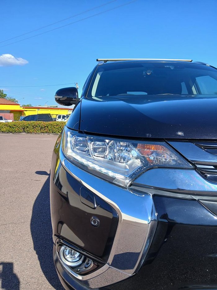 2017 Mitsubishi Outlander PHEV Exceed