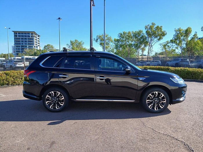 2017 Mitsubishi Outlander PHEV Exceed