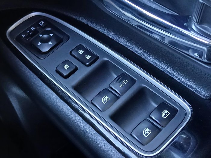 2017 Mitsubishi Outlander PHEV Exceed