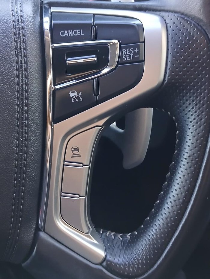 2017 Mitsubishi Outlander PHEV Exceed