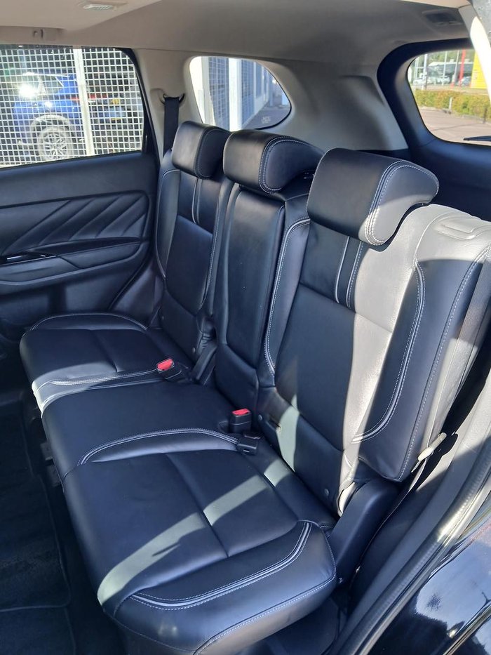 2017 Mitsubishi Outlander PHEV Exceed