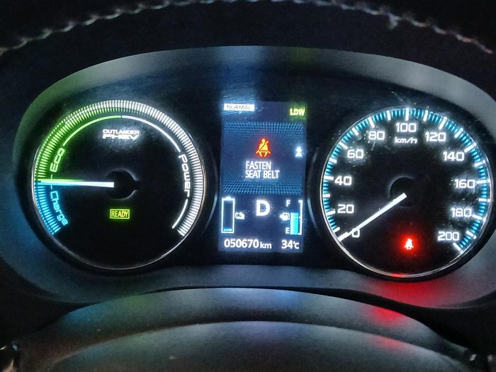2017 Mitsubishi Outlander PHEV Exceed