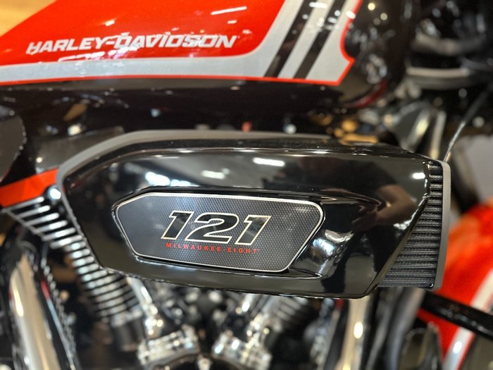 2024 HARLEY-DAVIDSON FLHXSE CVO STREET GLIDE (121)