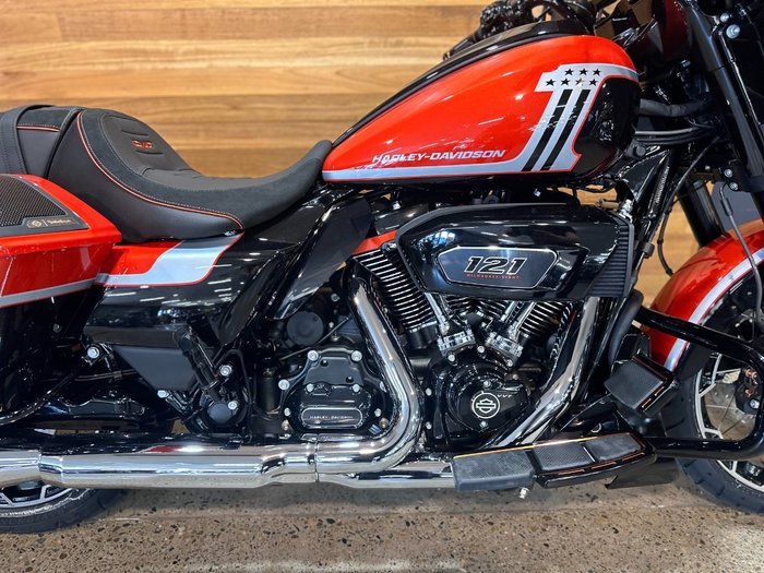 2024 HARLEY-DAVIDSON FLHXSE CVO STREET GLIDE (121)