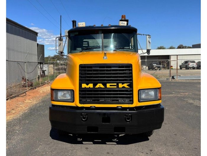 1999 Mack Ch Fleetliner CH688RST