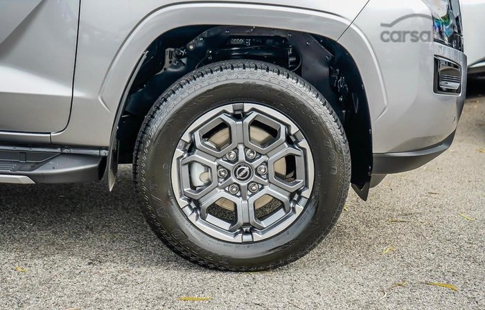 2026 Nissan Navara ST-X D27 MY26 4X4 Dual Range Summit Silver