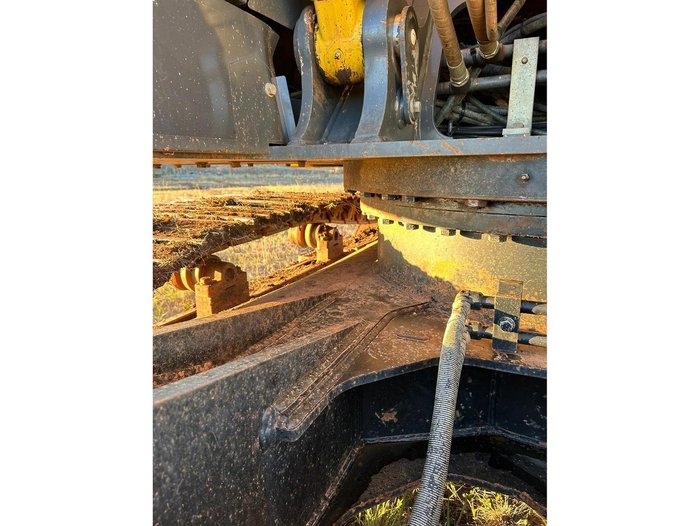 2020 Sumitomo Sh235x-6