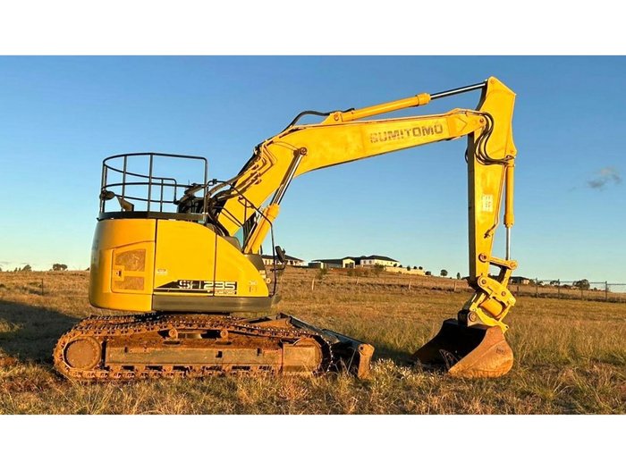 2020 Sumitomo Sh235x-6