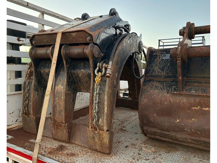 2020 Sumitomo Sh235x-6