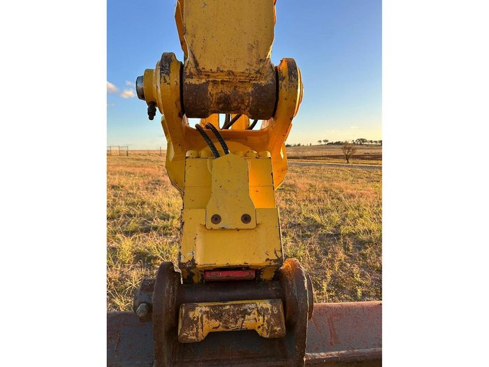 2020 Sumitomo Sh235x-6