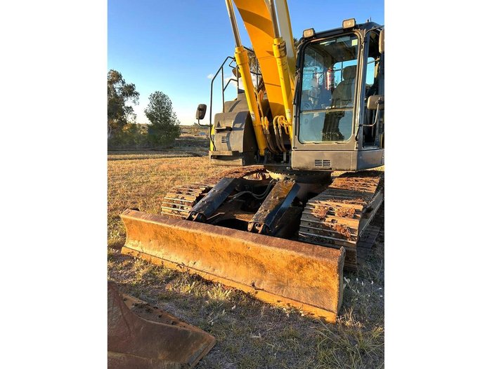 2020 Sumitomo Sh235x-6