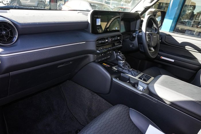2025 Toyota Landcruiser Prado VX
