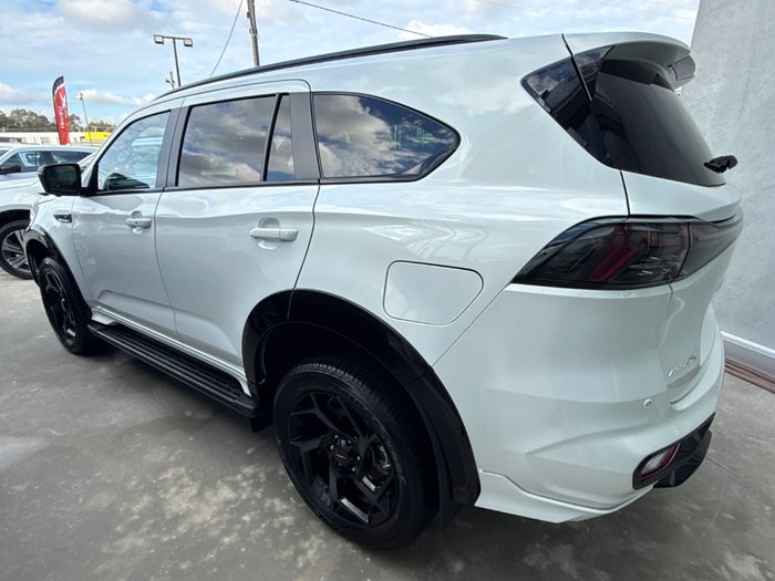 2026 Isuzu MU-X X-TERRAIN
