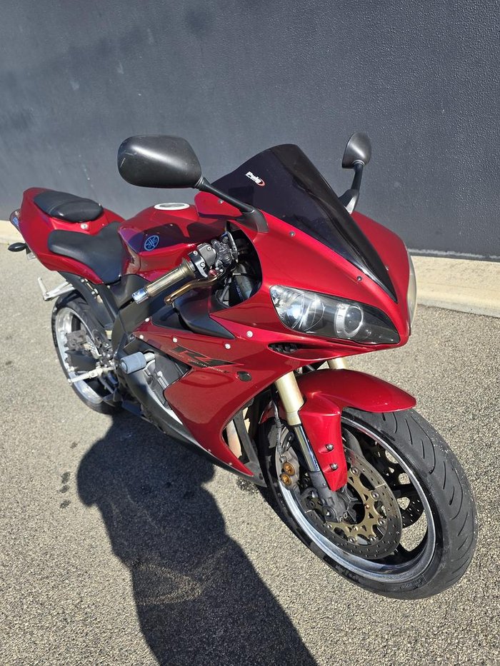 2004 Yamaha YZF-R1 R1 Red