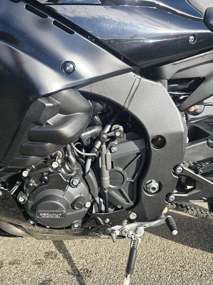 2022 Yamaha YZF-R1 R1 Black