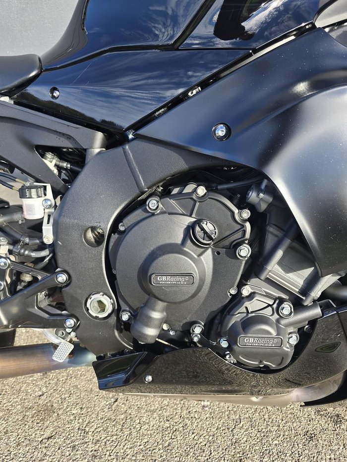 2022 Yamaha YZF-R1 R1 Black